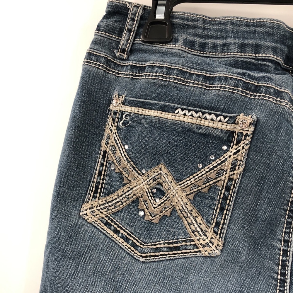 3/$25 Earl Cropped Jeans Size 14P - Picture 7 of 12